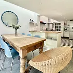 Laurel * Sandsend